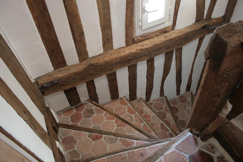 Logis Saint Eloi Apartment Rouen Exterior photo