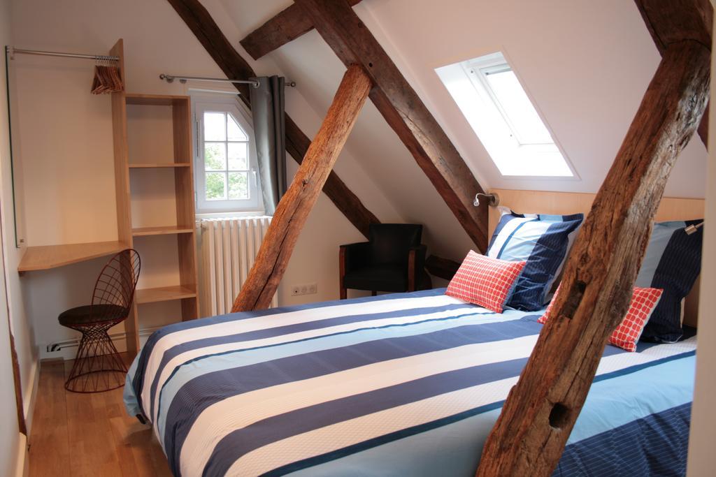 Logis Saint Eloi Apartment Rouen Exterior photo